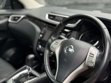 Nissan Qashqai 1.6 Qashqai Tekna dCi CVT 5dr 14