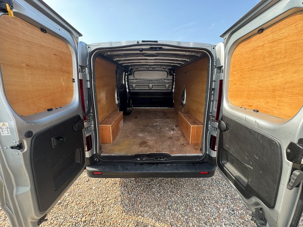 Renault Trafic LWB L2H1 Low Roof Sport Ll30 Air Con Sensors EURO 6 9