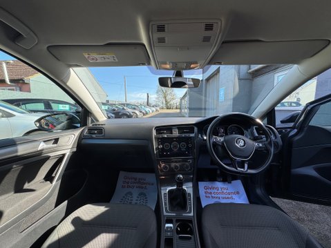 Volkswagen Golf SE TSI EVO 28