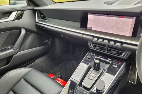 Porsche 911 CARRERA 4S PDK 35