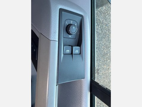 Volkswagen Crafter 2.0 TDI CR35 Trendline FWD LWB High Roof Euro 6 (s/s) 5dr 16