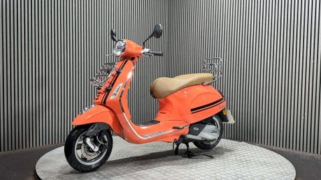 Piaggio Vespa Primavera 2018 ONLY 13K LONG MOT GREAT COLOUR SCHEME 125CC SCOOTER 10