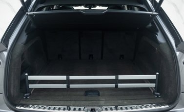 Bentley Bentayga V8 First Edition 43