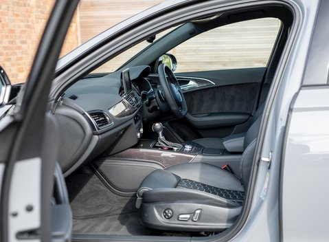 Audi RS6 Avant Performance 16