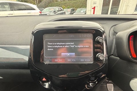 Toyota Aygo VVT-I X-CLUSIV 3.. AUTOMATIC.. FULL LEATHER.. SAT NAV.. REVERSING CAMERA.. 19