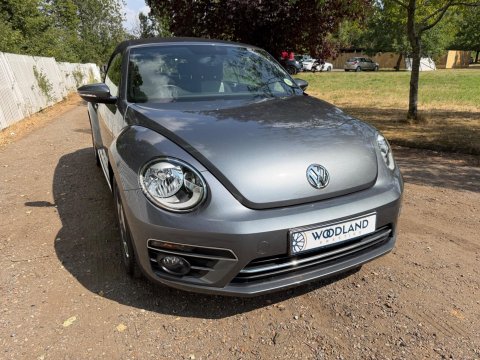 Volkswagen Beetle DESIGN TSI BLUEMOTION TECHNOLOGY DSG 7