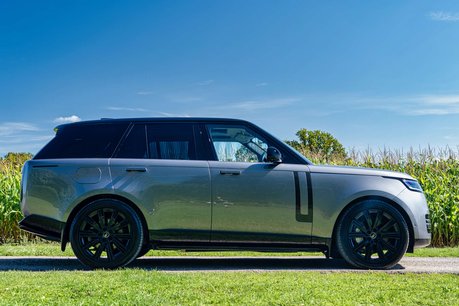 Land Rover Range Rover P440e SE