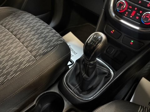 Vauxhall Mokka 1.4i Turbo Exclusiv 2WD Euro 6 (s/s) 5dr 24