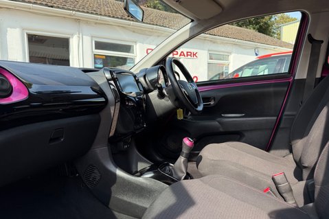 Toyota Aygo VVT-I X-CITE.5 TOYOTA SERVICES.REVERSING CAMERA.A/C..1 PREVIOUS OWNER 16