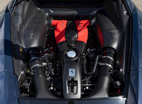 Ferrari F8 Tributo 29