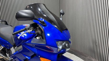 Honda VFR 2000 FUEL INJECTED NON VTEC ONLY 27K 1 OWNER PROJECT BIKE 800CC 9