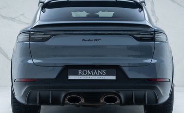 Porsche Cayenne TURBO GT 8