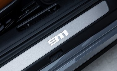 Porsche 911 Turbo S (992) 27