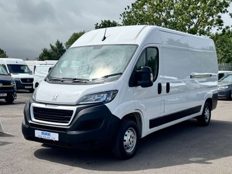Peugeot Boxer 2.2 BlueHDi 335 Professional Panel Van 5dr Diesel Manual L3 H2 Euro 6 (s/s) 9