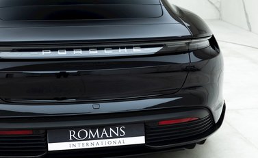 Porsche Taycan Turbo S 26