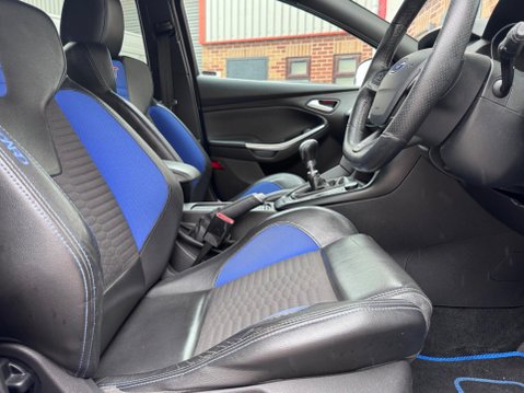Ford Focus 2.0 TDCi ST-2 Hatchback 5dr Diesel Manual Euro 6 (s/s) (185 ps) 30