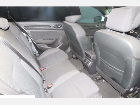 Renault Megane 1.5 Blue dCi Play Sport Tourer Euro 6 (s/s) 5dr 9