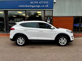 Hyundai TUCSON 1.6 Tucson SE Nav GDi 2WD 5dr 10