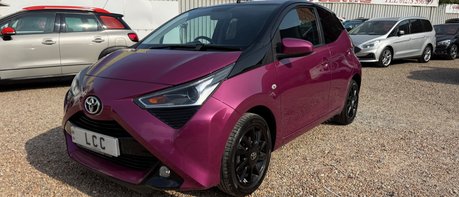 Toyota Aygo VVT-I X-CITE.5 TOYOTA SERVICES.REVERSING CAMERA.A/C..1 PREVIOUS OWNER 1