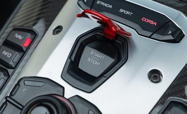 Lamborghini Aventador LP 700-4 ROADSTER 26