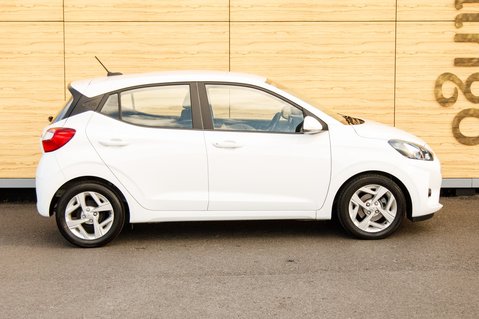 Hyundai i10 MPI SE CONNECT 8