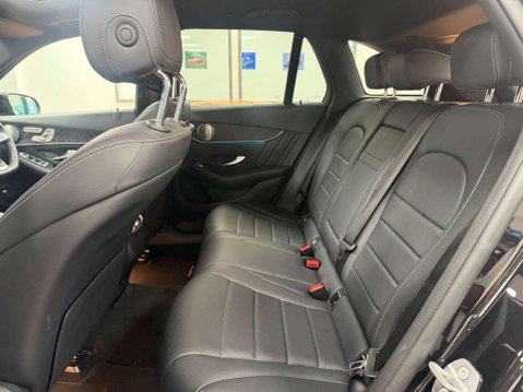 Mercedes-Benz GLC 2.1 GLC220d AMG Line (Premium Plus) SUV 5dr Diesel G-Tronic+ 4MATIC Euro 6 33