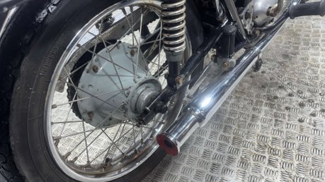 Triumph Bonneville 650 1973 GOOD RUNNING PROJECT BIKE CLASSIC BARN FIND 650CC 31