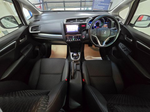 Honda Fit 1.5 VVTi Hybrid 3
