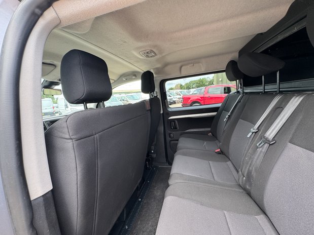 Vauxhall Vivaro Crew Cab LWB L2H1 Low Roof Sportive 2900 Air Con Sensors EURO 6 NO VAT 14