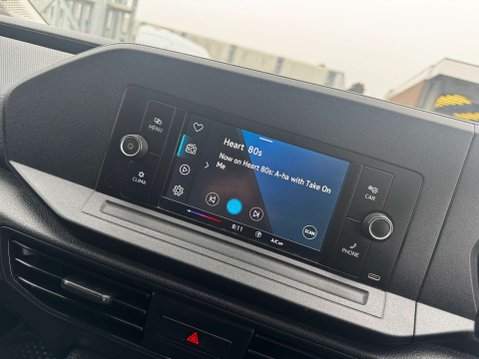 Volkswagen Caddy 2.0 TDI C20 Commerce Panel Van 5dr Diesel Manual SWB Euro 6 (s/s) (102 ps) 17
