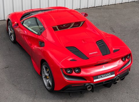 Ferrari F8 Tributo Spider 10