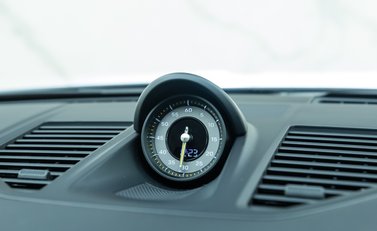 Porsche 911 GT3 Touring (992) 20