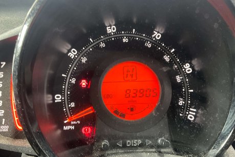 Toyota Aygo 1.0 VVT-i x-play Hatchback 5dr Petrol x-shift Euro 6 (71 ps) 9