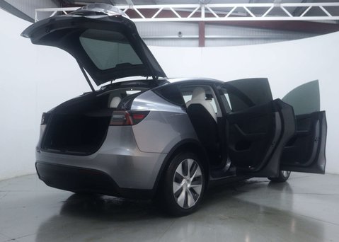 Tesla Model Y Model Y Long Range AWD 4WD 5dr 52