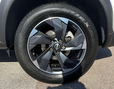 Nissan X-Trail 1.5 X-Trail Acenta Premium MHEV CVT 5dr 14