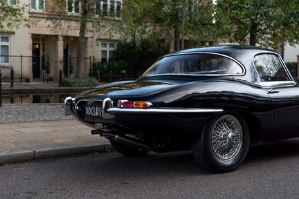 Jaguar E-Type 3.8 Flat Floor Roadster 13