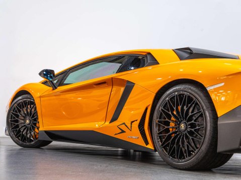 Lamborghini Aventador 6.5 V12 LP 750-4 Superveloce Coupe 2dr Petrol ISR 4WD Euro 6 (750 bhp) 29