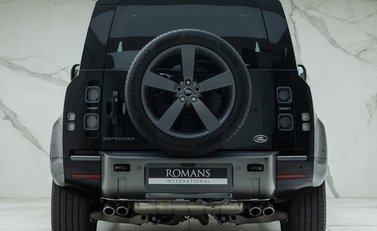 Land Rover Defender 90 V8 P525 8