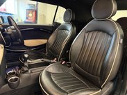 Mini Convertible 1.6 Cooper S Euro 5 (s/s) 2dr 28