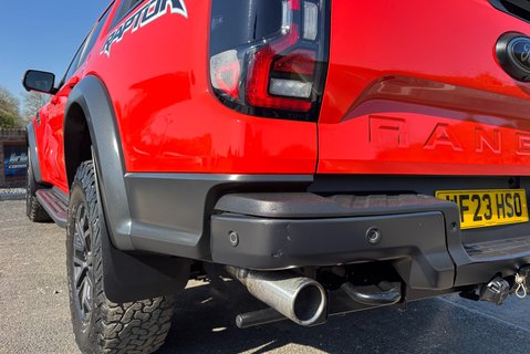 Ford Ranger 3.0 T Raptor Ecoboost - Electric Roller Shutter 27