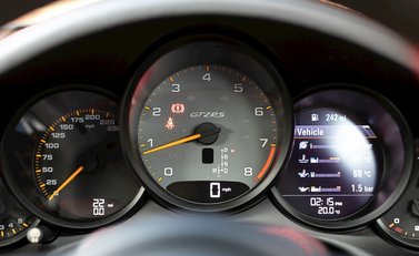 Porsche 911 (991) GT2 RS 15