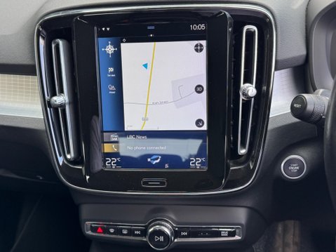 Volvo XC40 2.0 B4 MHEV Momentum Auto AWD Euro 6 (s/s) 5dr 9