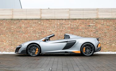 McLaren 675LT Spider 2