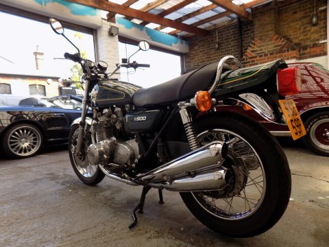 Kawasaki Z900 A4 5