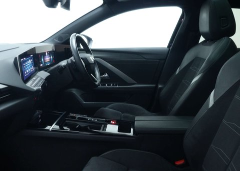 Vauxhall Astra 1.2 Turbo Ultimate Hatchback 5dr Petrol Auto Euro 6 (s/s) (130 ps) 48