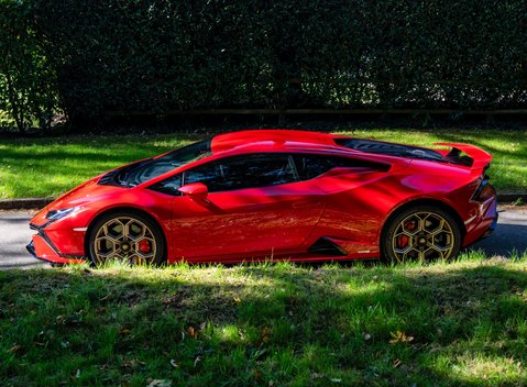 Lamborghini Huracan TECNICA 3