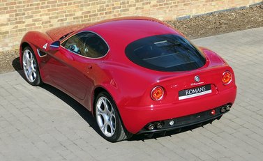 Alfa Romeo 8C Competizione 4