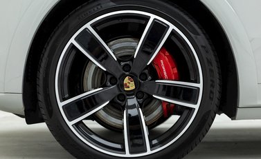 Porsche Cayenne GTS Coupé 8