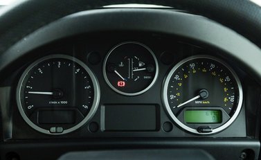 Land Rover Defender 110 Heritage 19