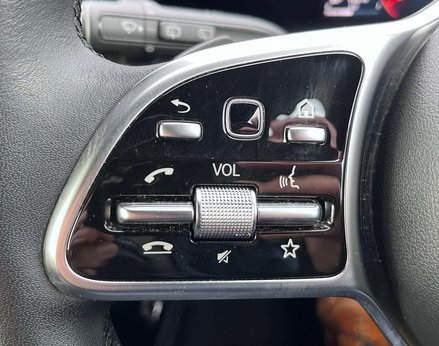 Mercedes-Benz A Class 1.3 A 200 Sport Exeutive Auto 5dr 60